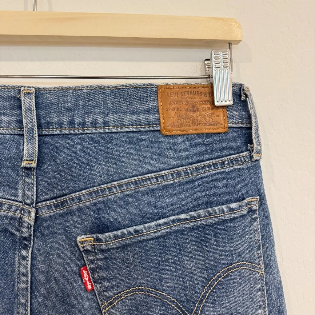 Levi’s Premium 724 High Rise Straight Leg Jeans Distressed Denim Casual Size 30 - Image 8