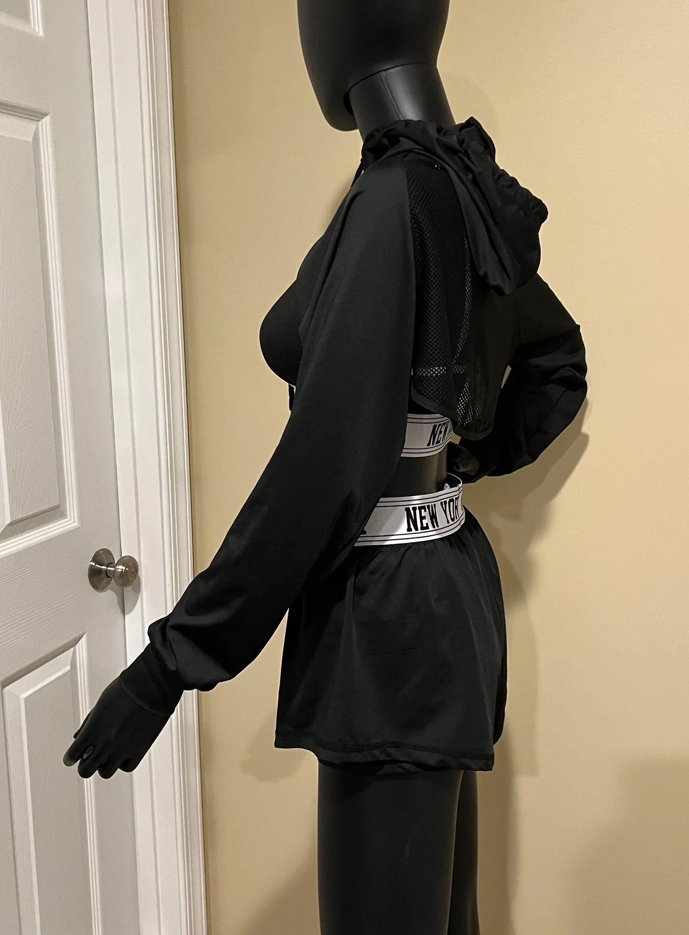 Sport 3pcs set boxer shorts top sport bra crop top hoodie mesh tape set yoga gym Black - Image 6