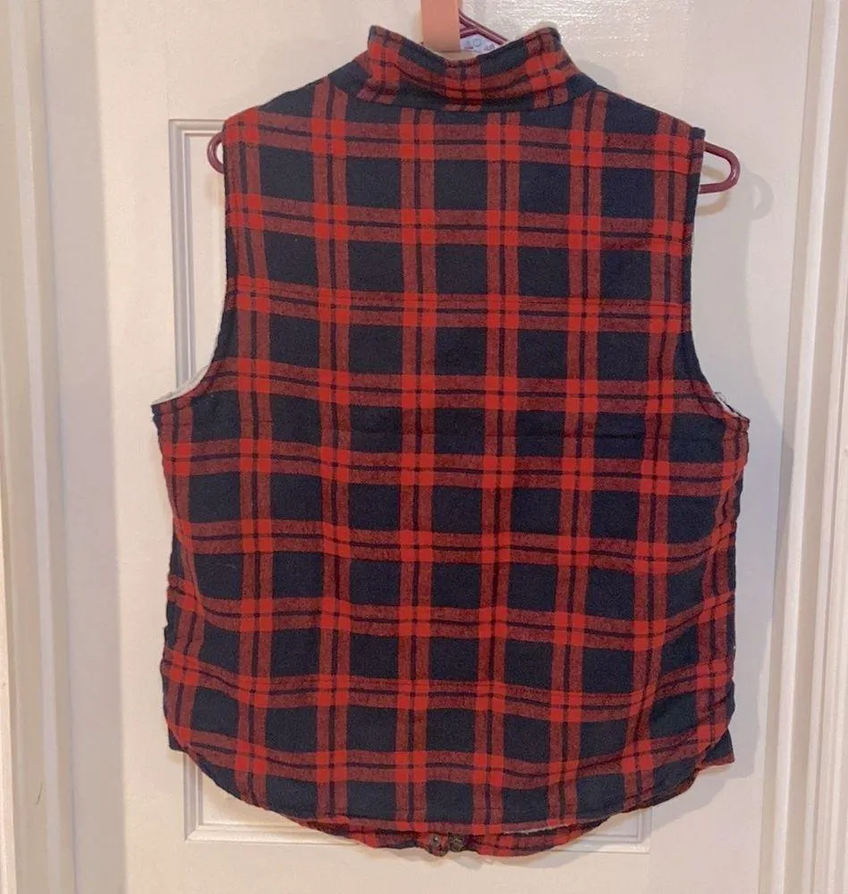 Flannel and Sherpa lined vest sz M Red Size M - Image 2