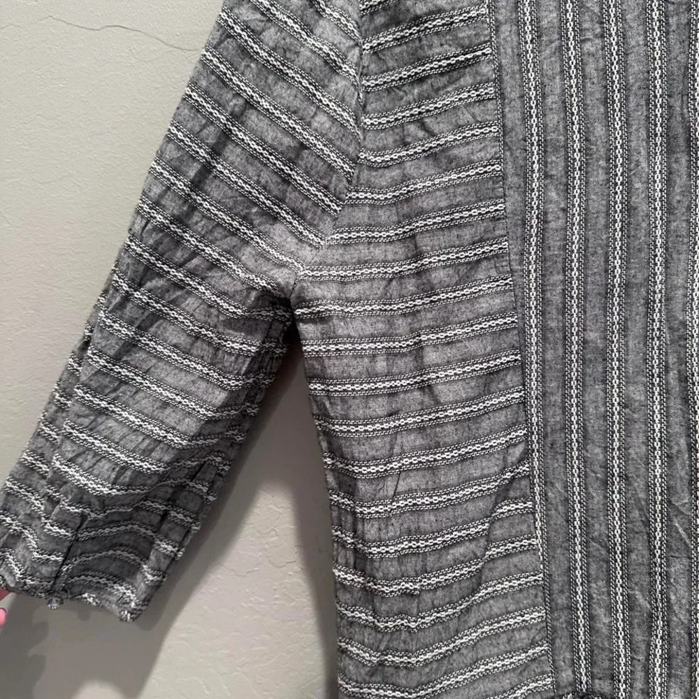 Esley‎ Gray Cotton Linen V-Neck Mini Dress Sz Medium - Image 4