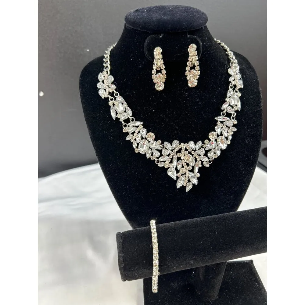 3 Pcs/set women rhinestone Necklace, braclet and clip on earrings SKU 174 - Image 4