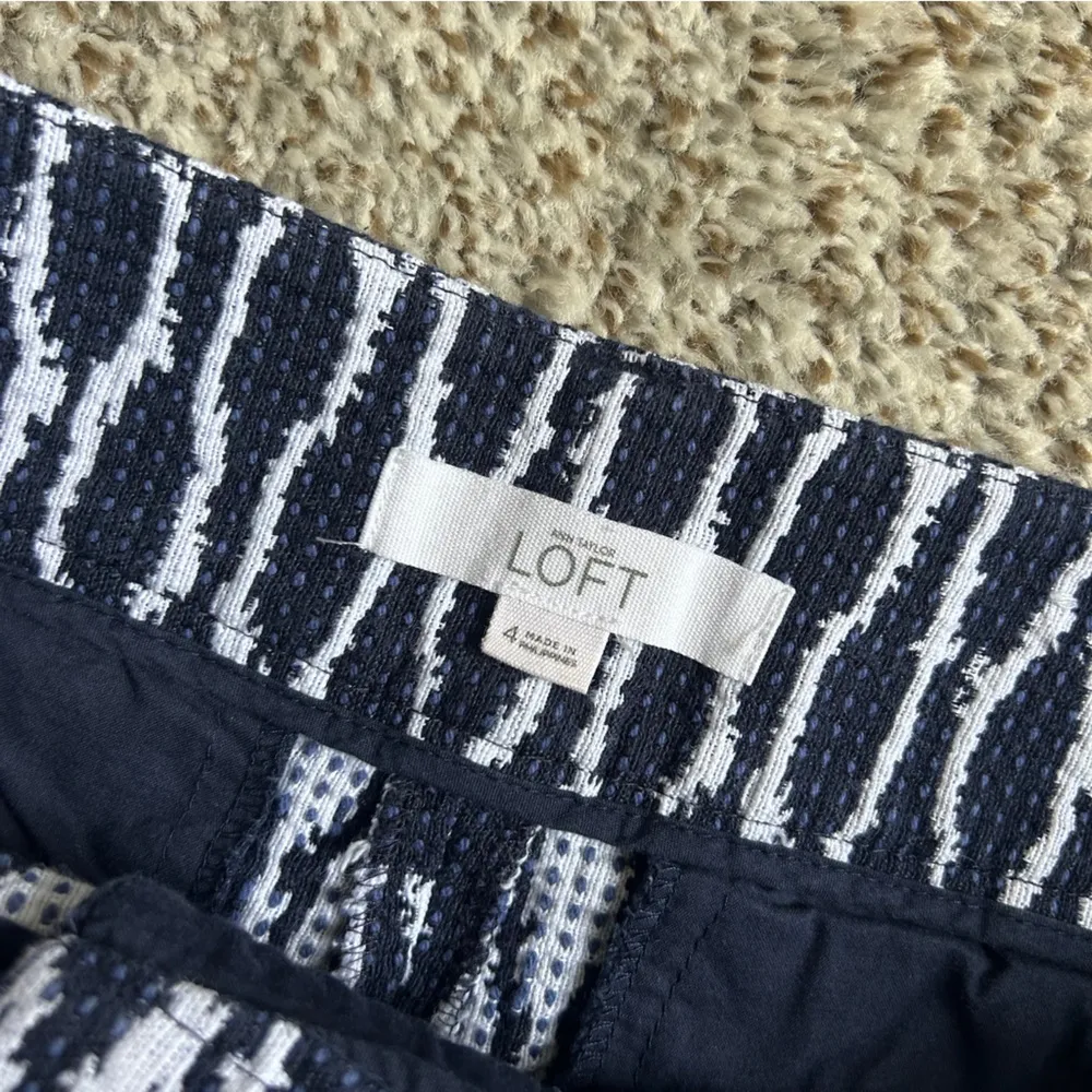 🦋 LOFT Blue White The Riviera Short Shorts Casual Formal Vacation 4 - Image 2