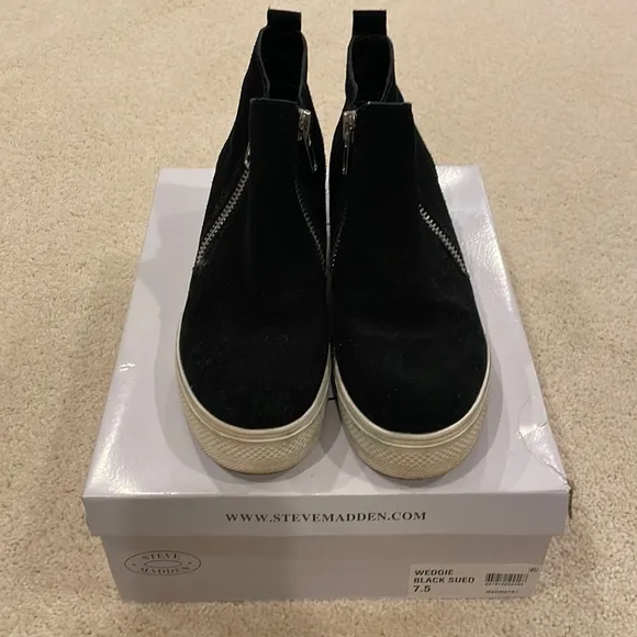 STEVE MADDEN Wedgie black suede wedge SZ7.5 - Image 2