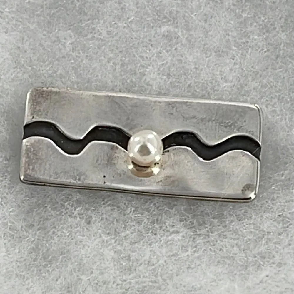 1987 sterling silver and pearl E.J.Walters brooch. - Image 2