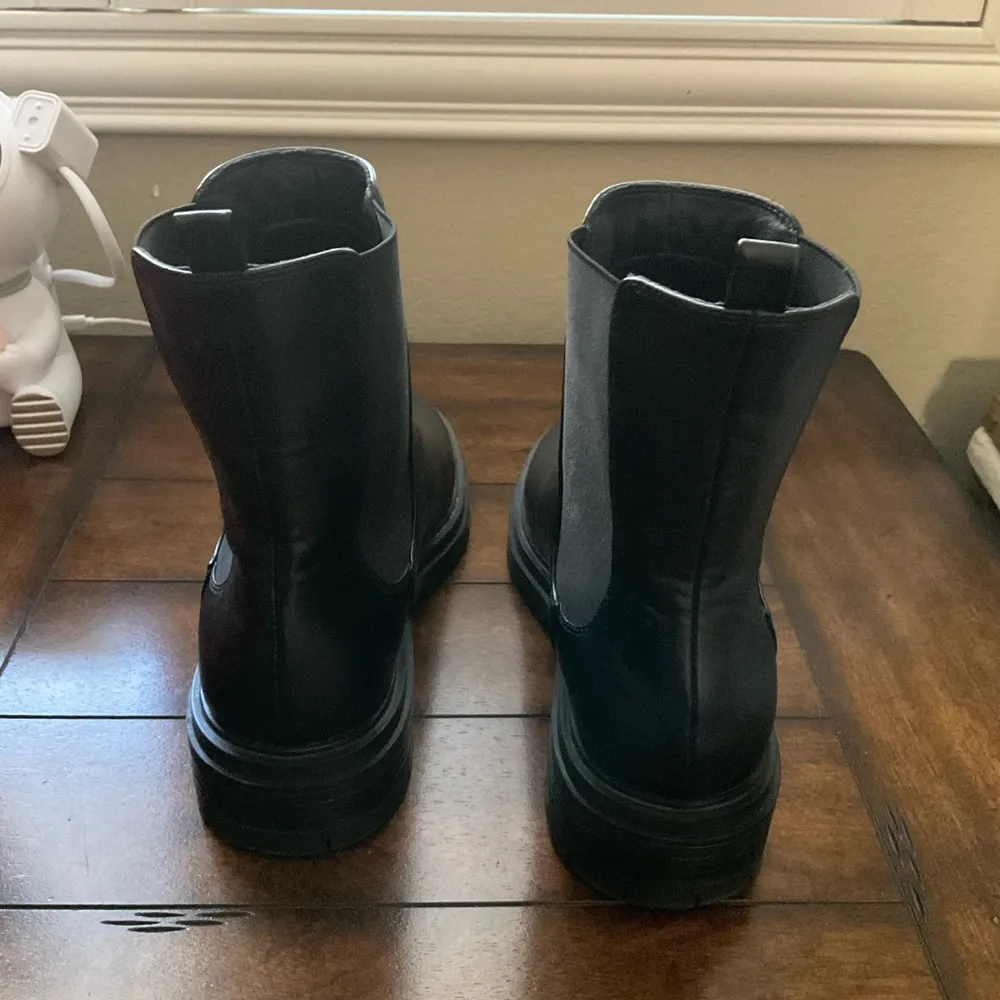 Nine West Yeeps chelsea black boot size 10 - Image 3