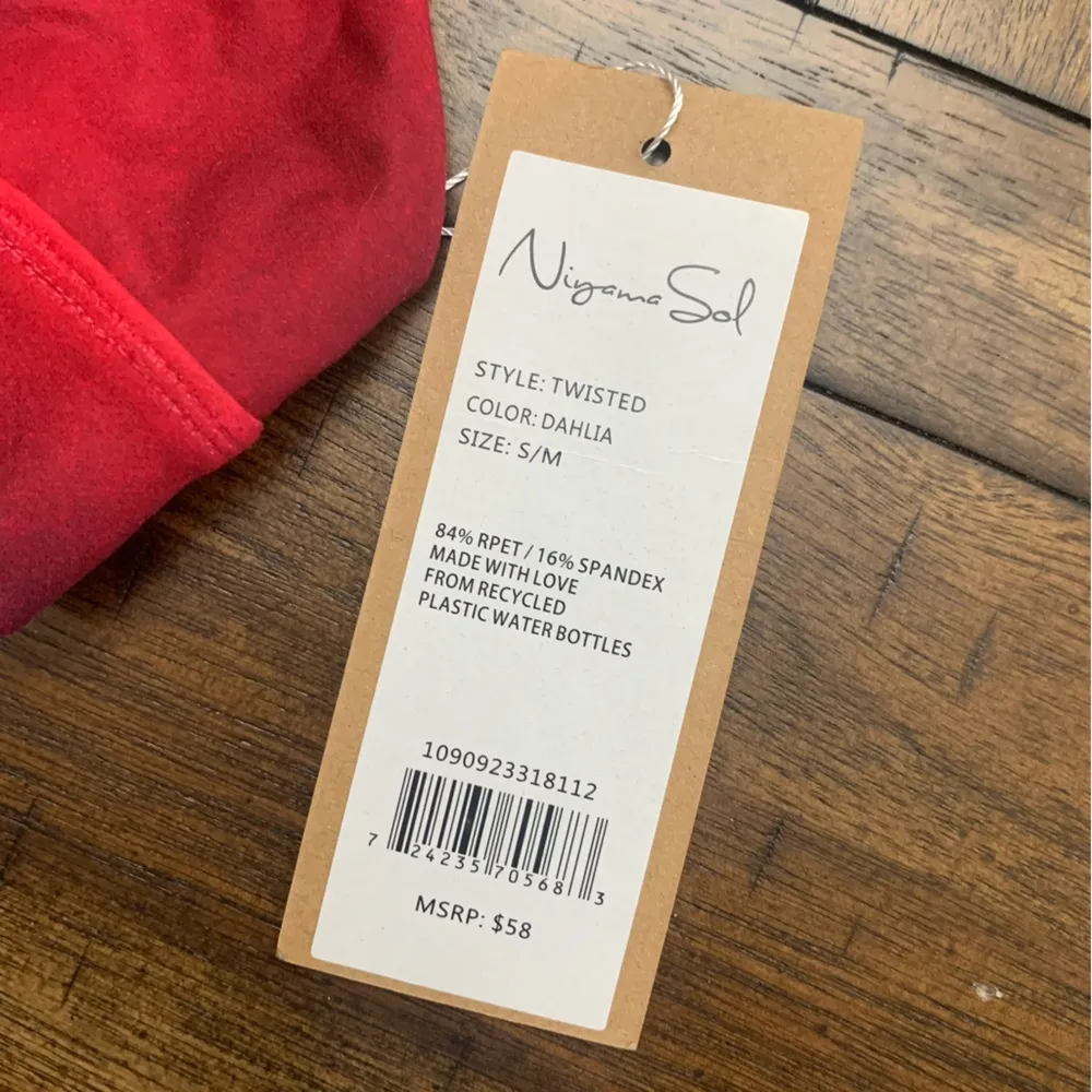 NEW (3) Niyama Sol Twisted Dahlia S/M Sports Bra Red Size undefined - Image 4