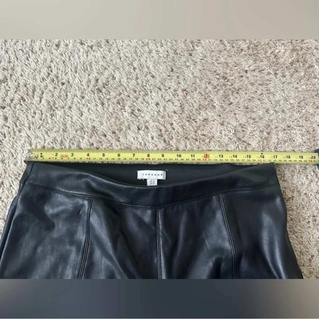 Topshop Women Black Faux Leather  leggings, Side Zip  Size 12 - Image 6