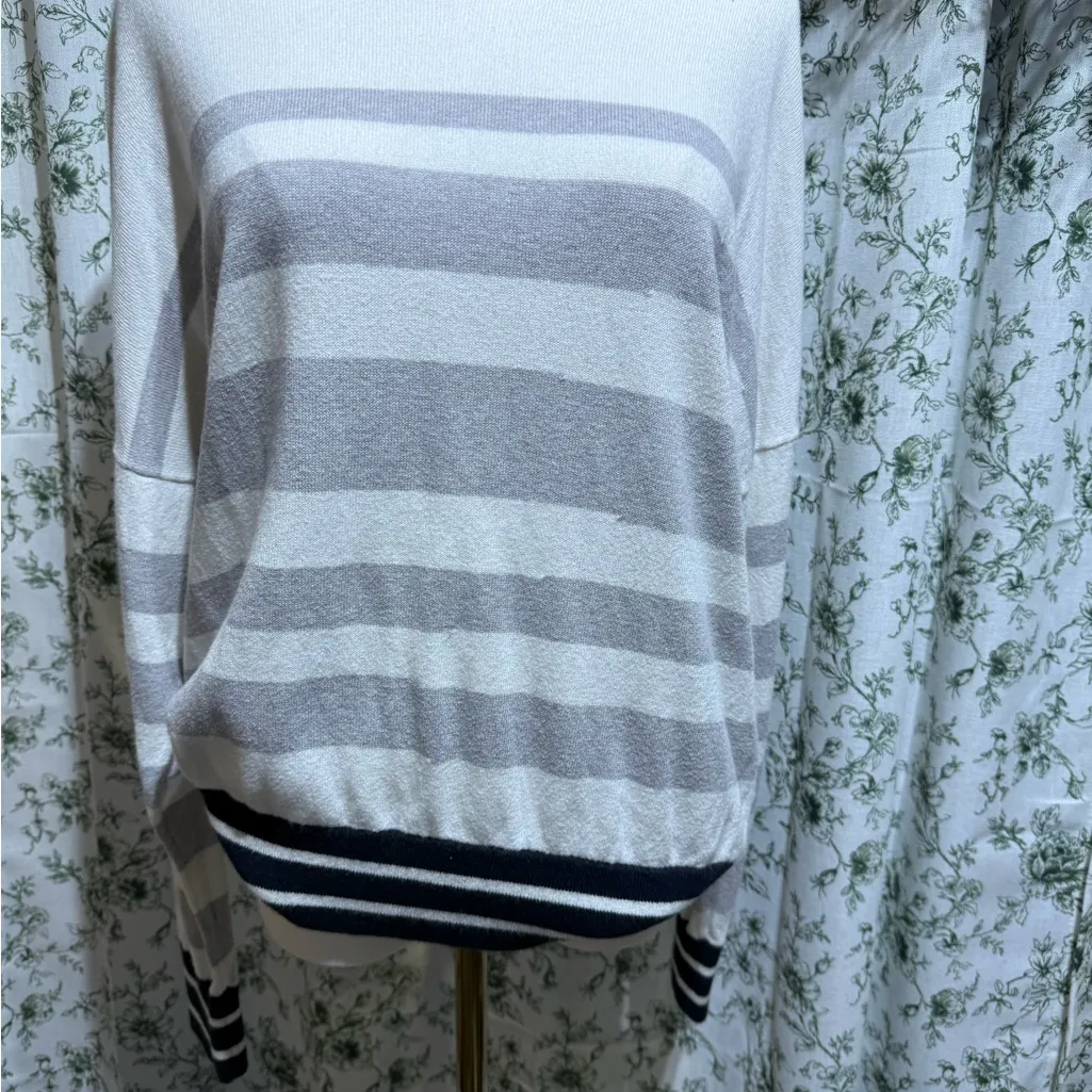 360 Cashmere  long sleeve top - Image 4