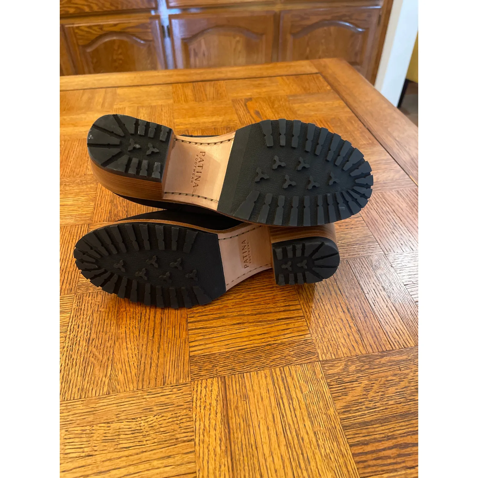 Patina Footwear lug sole ankle boots size 10 Black - Image 8