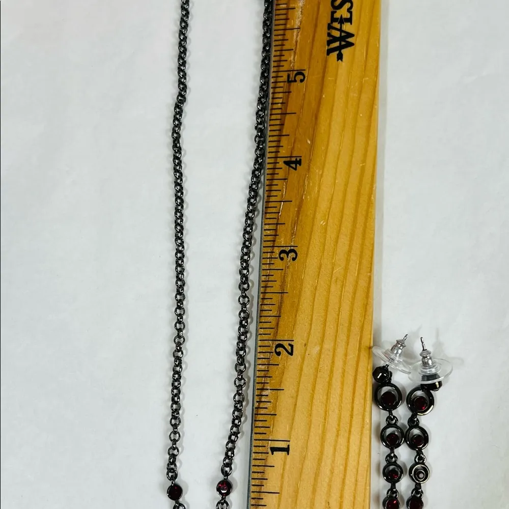 NW Ruby Red Rhinestones Necklace And Matching Dangle Pierced Earrings - Image 4
