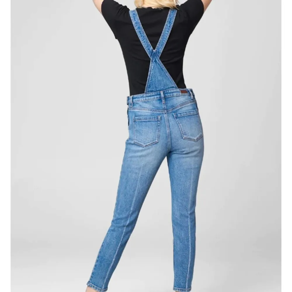 Blank NYC It’s Vintage Skinny Overalls Bibs - Image 5