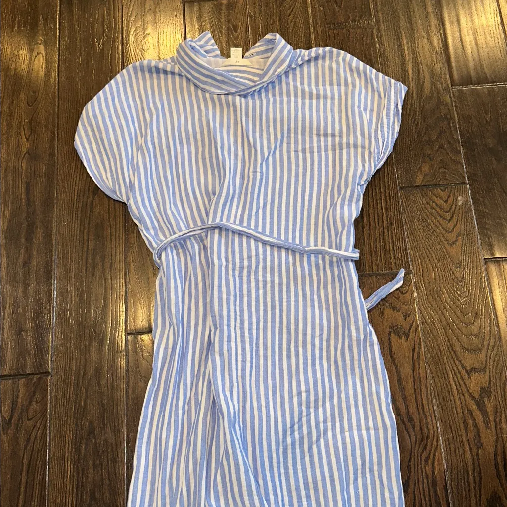 H&M Light Blue and White Striped Dress size medium - Image 6