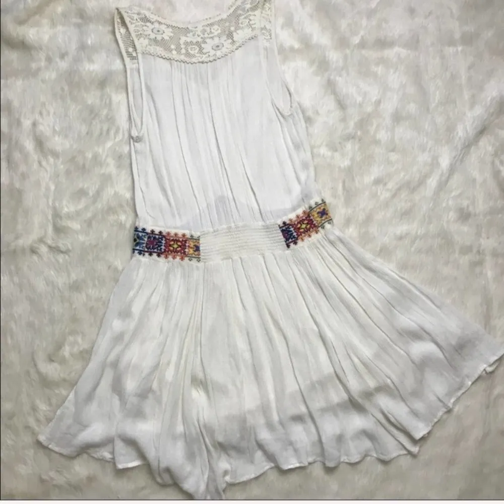 Free People Embroidered Waist Mini Dress size M Ivory Crochet Lace - Image 5