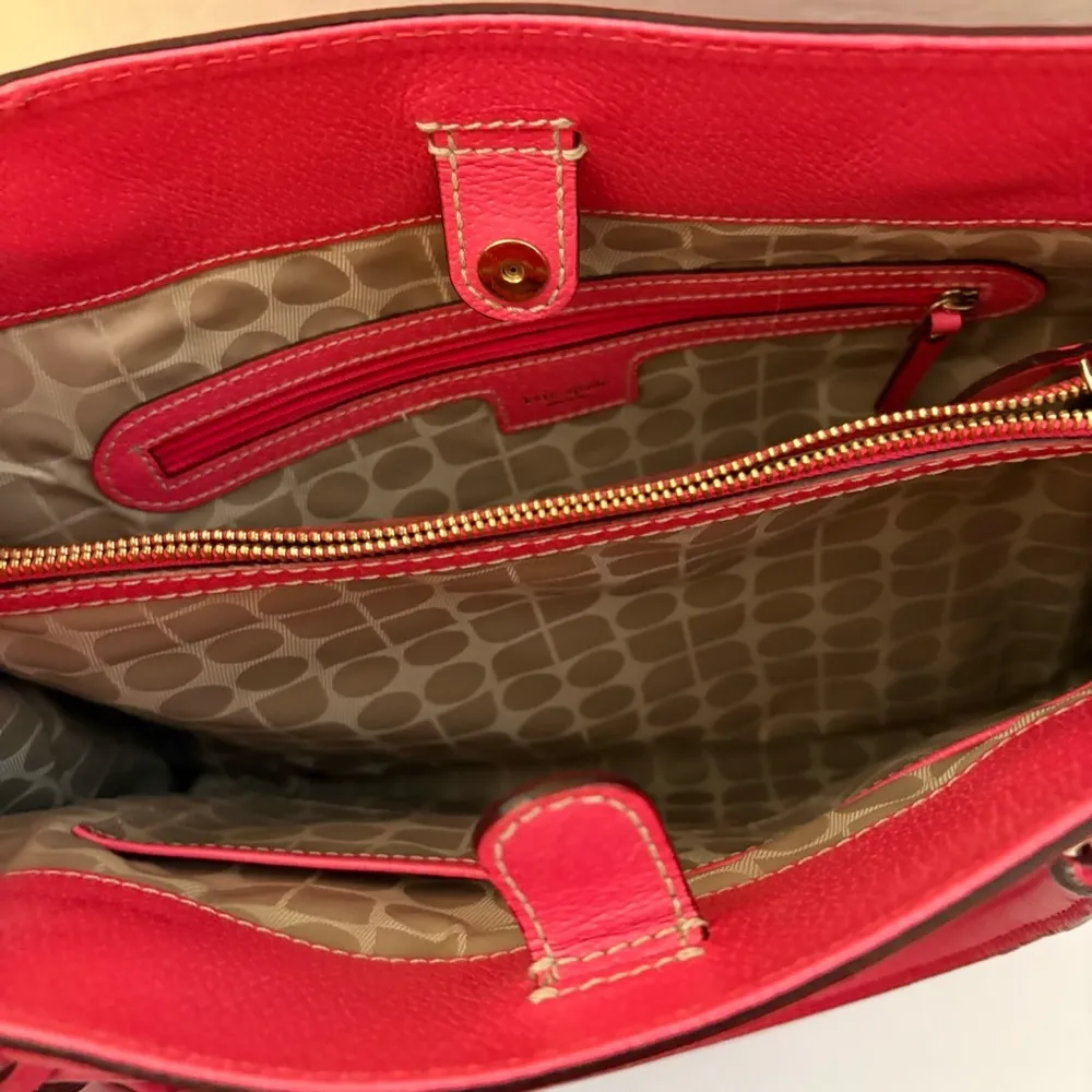 Kate Spade bright coral pink colored tote bag with snap closure and tassels - Image 15