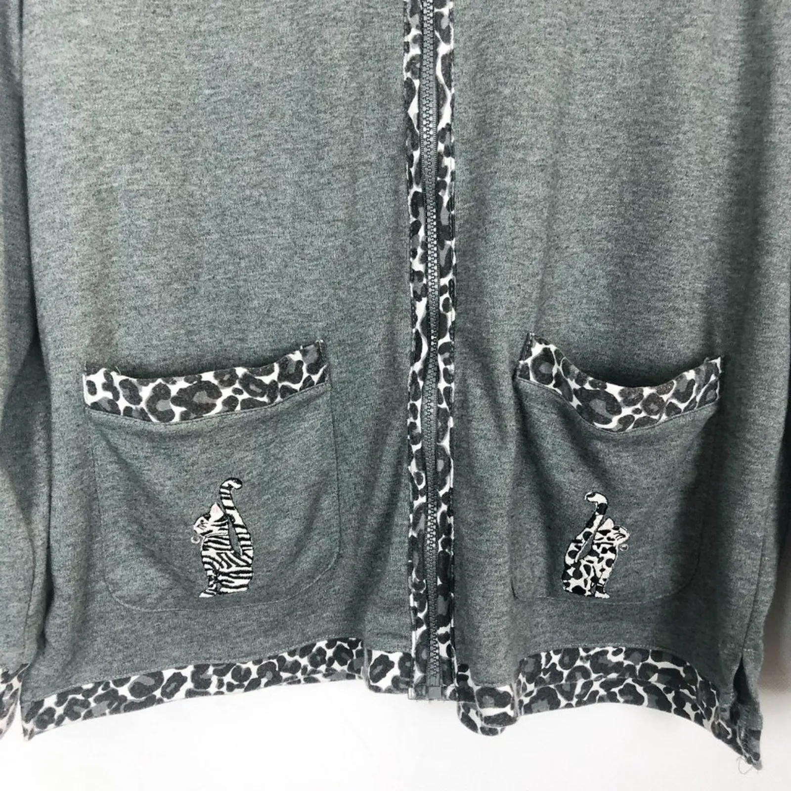 Vintage Needle & Threads Cardigan Womens Medium Soft Stretch Casual Animal Print - Image 5