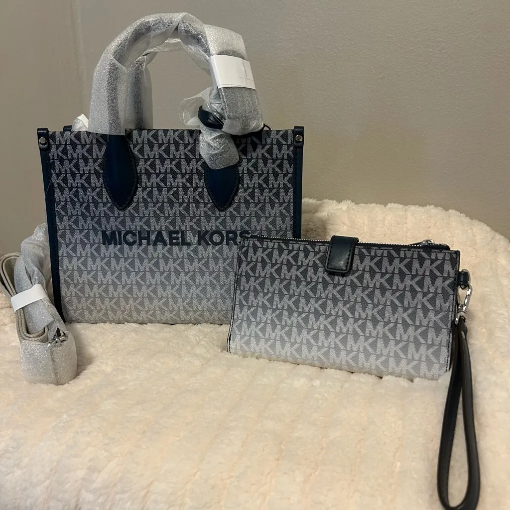 NWT..Michael Kors Mirella Small Ombre’
Signature Logo Crossbody Bag & Wallet - Image 5