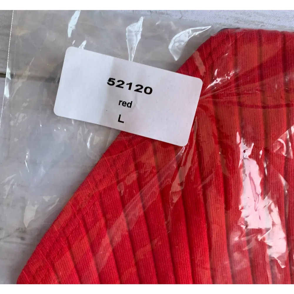 NWT Callahan Knitwear Mimi Ribbed Cropped Halter Tank Top in Red Size L - Image 7