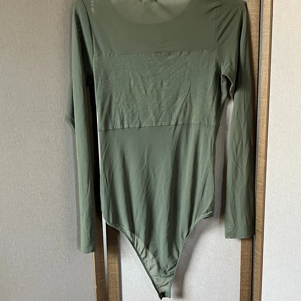 Bozzolo Sage Green mesh accented bodysuit Large - Image 10