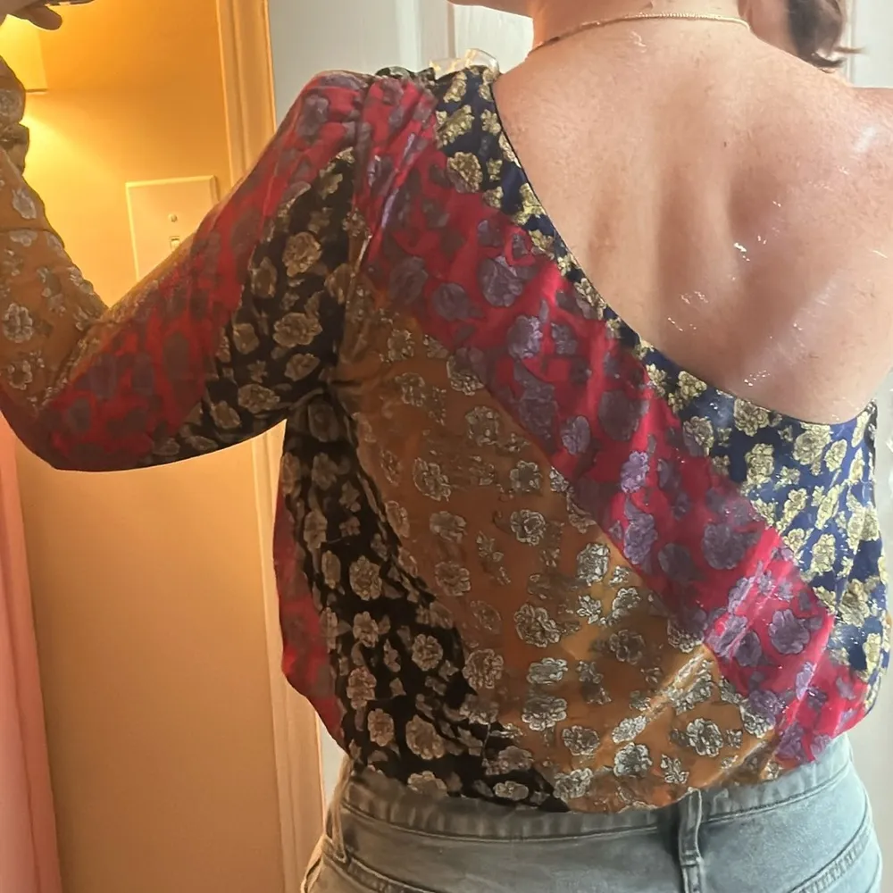 One Shoulder Top - Image 6
