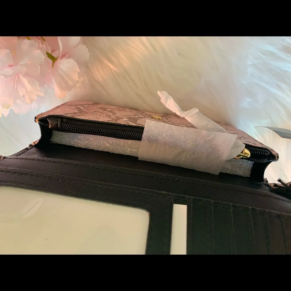 Victoria’s Secret Tech Wristlet & Five Slot Card Holder - Image 11