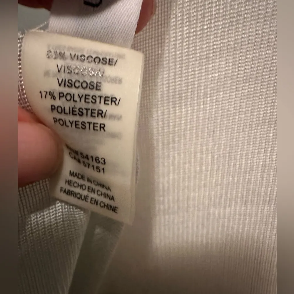 CALVIN KLEIN Semi Sheer  Viscose Shawl Wrap - Image 8