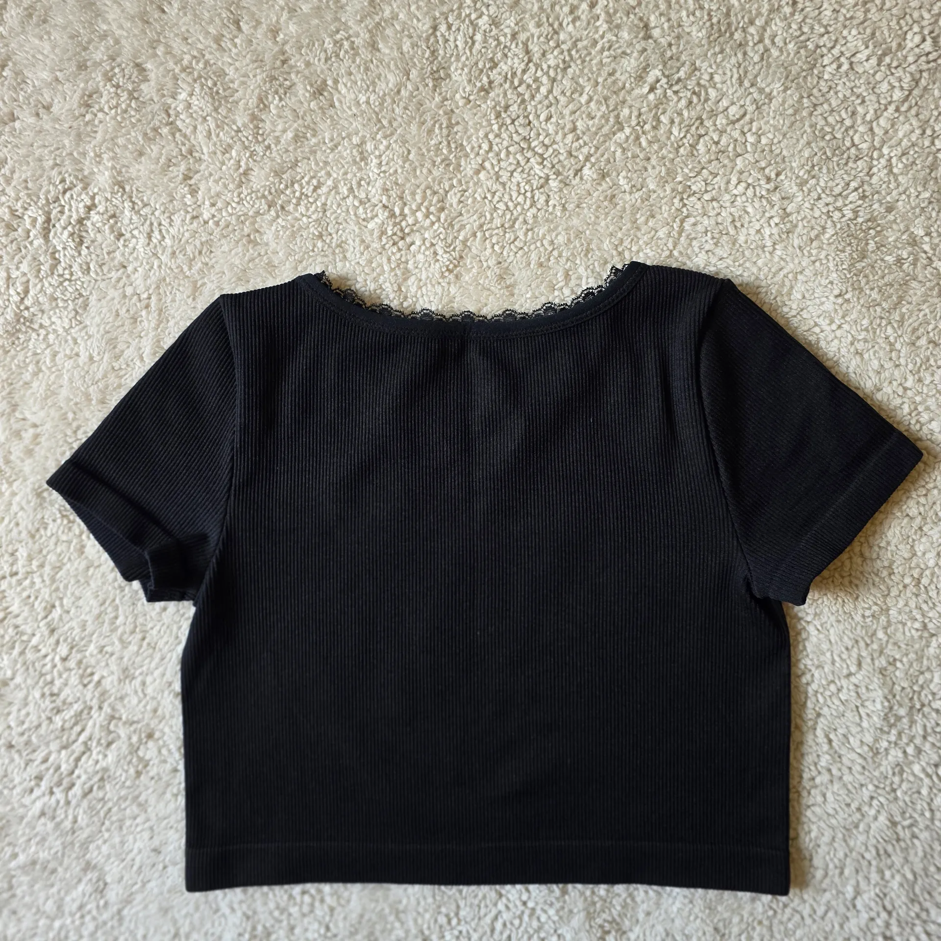 Art Class Black Short Sleeve Ribbed Crop Top - Image 2
