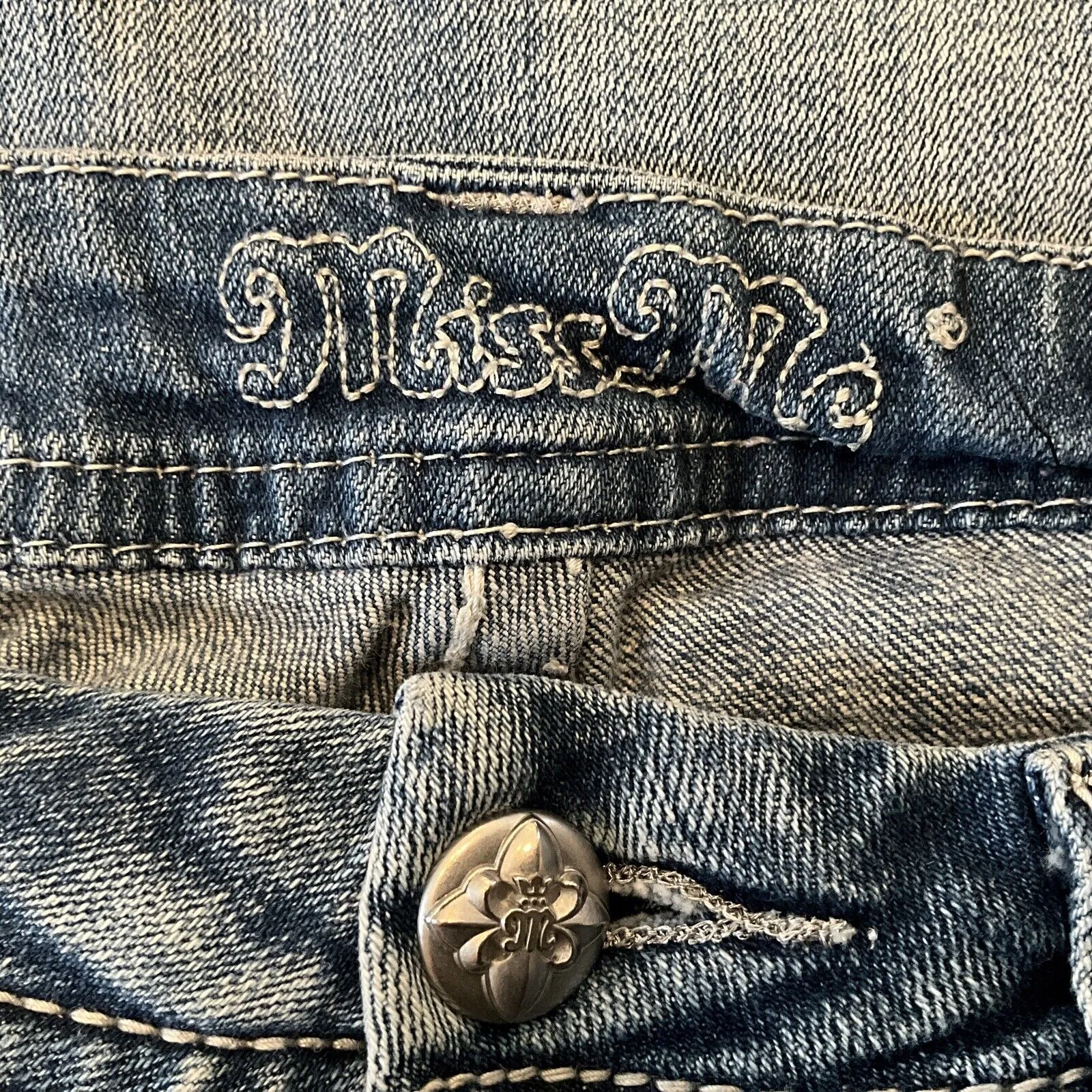 Miss Me Jeans Womens 2 26" Blue Signature Straight Light Wash Fading Embellished - Image 6