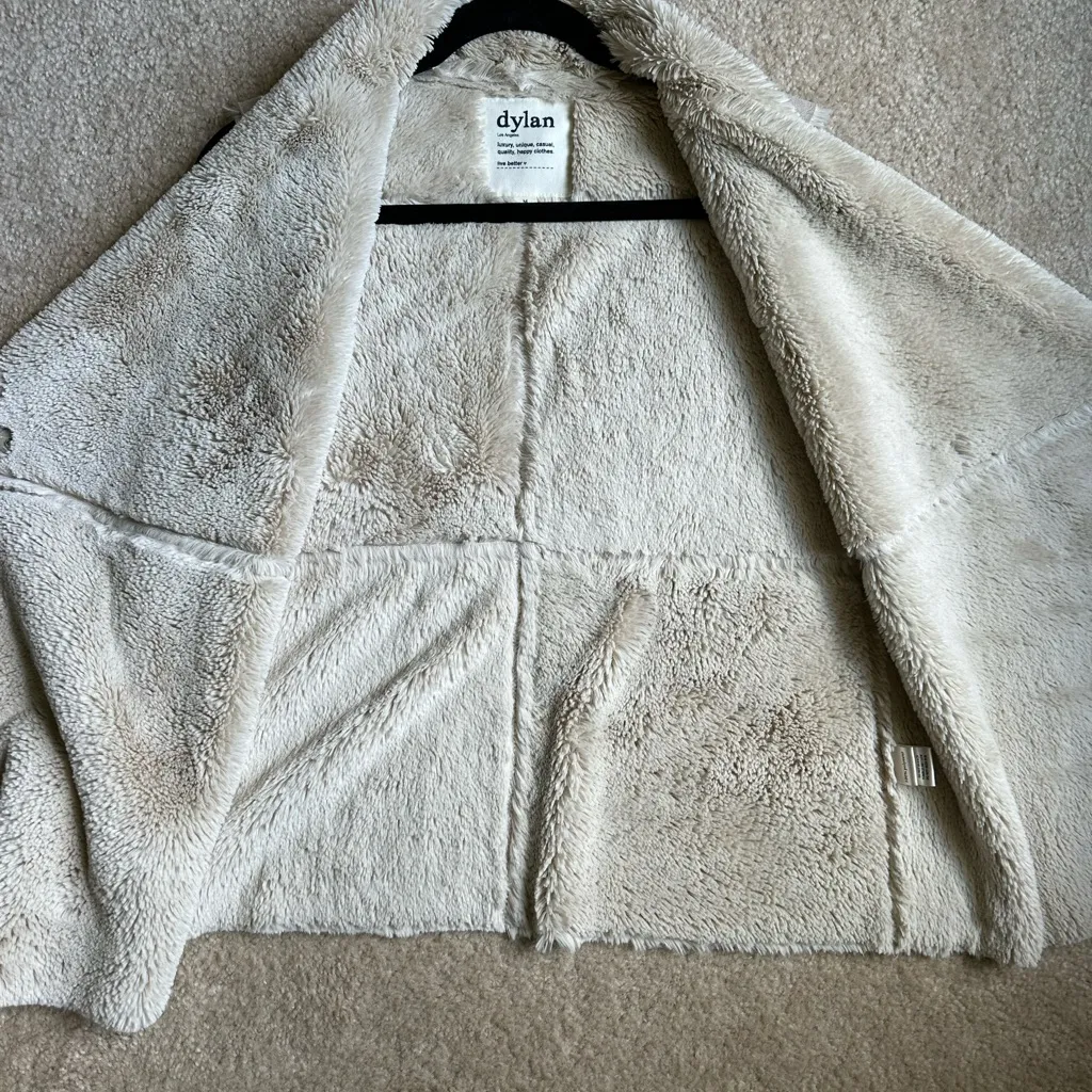 Dylan Beige Shearling Vest - Image 4