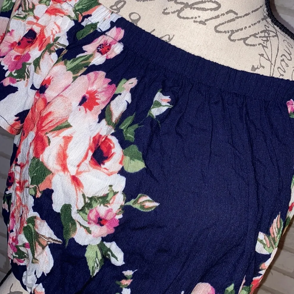 Polly & Ester top - Image 3