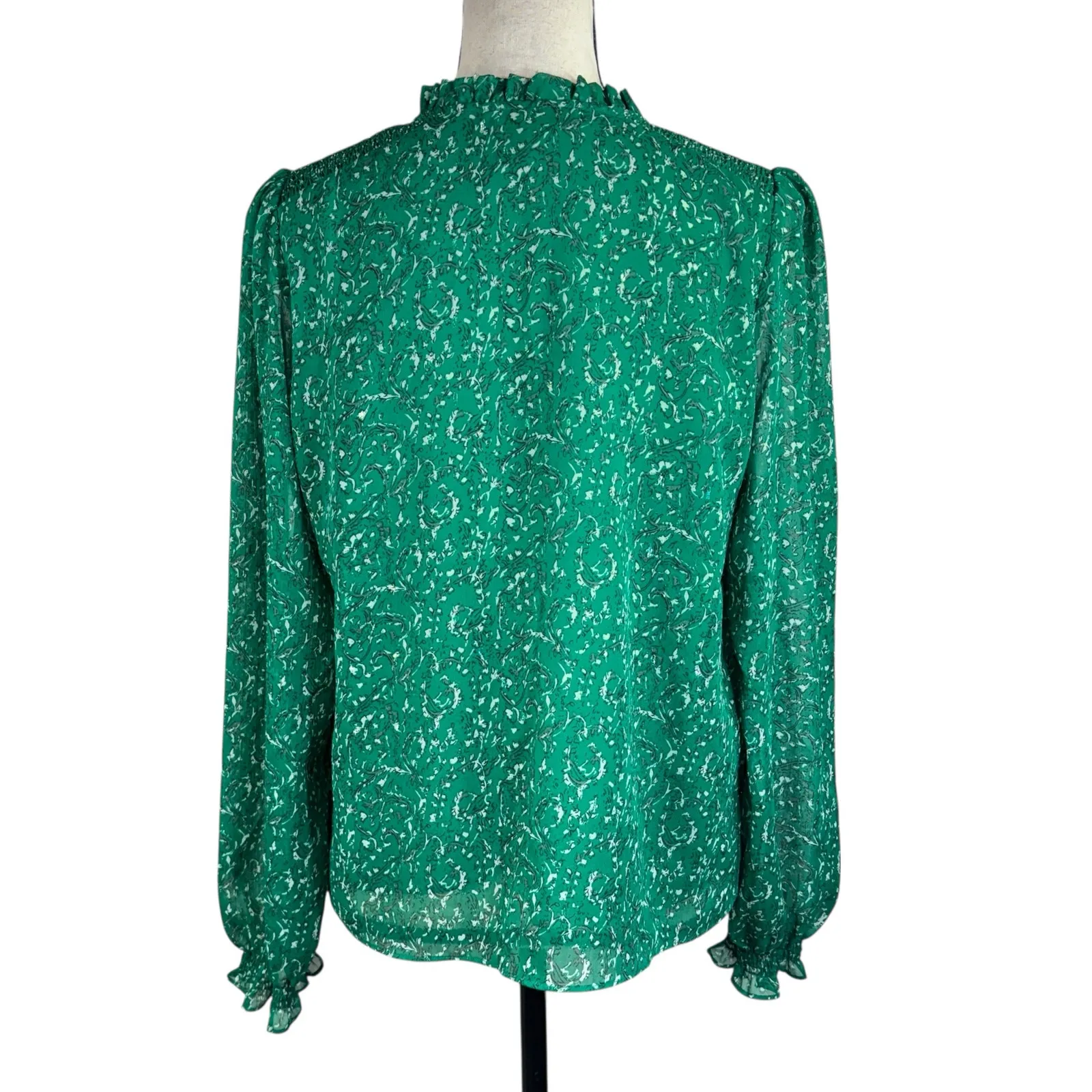 Cupcakes and Cashmere Medium Top Lined Keyhole Long Balloon Sleeves Tassel Green - Image 5