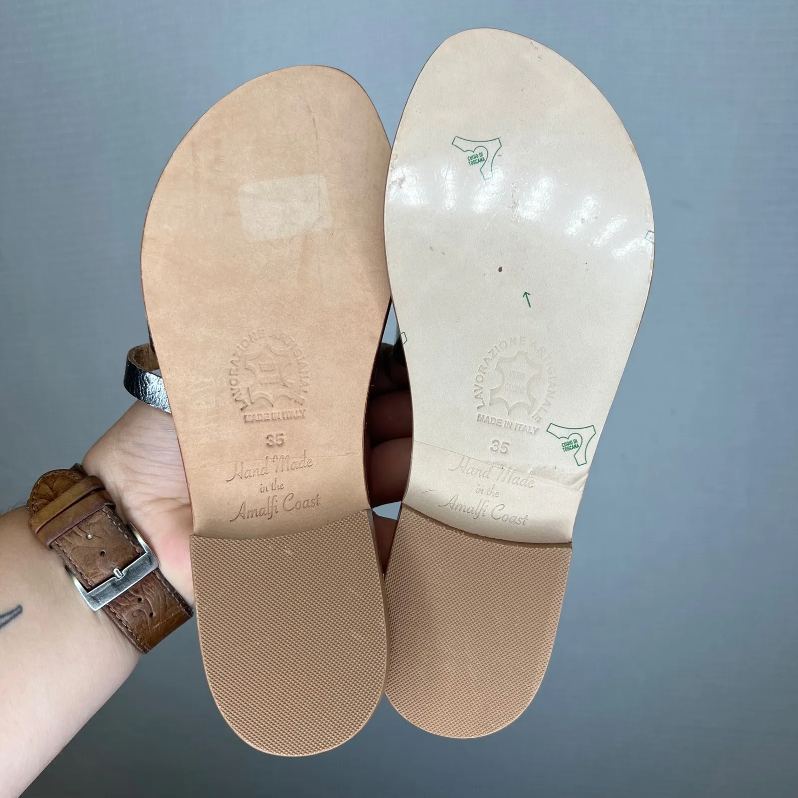 In Her‎ Shoes Amalfi Coast Leather Silver Strappy Slide Sandals Size 35 / 5 - Image 4