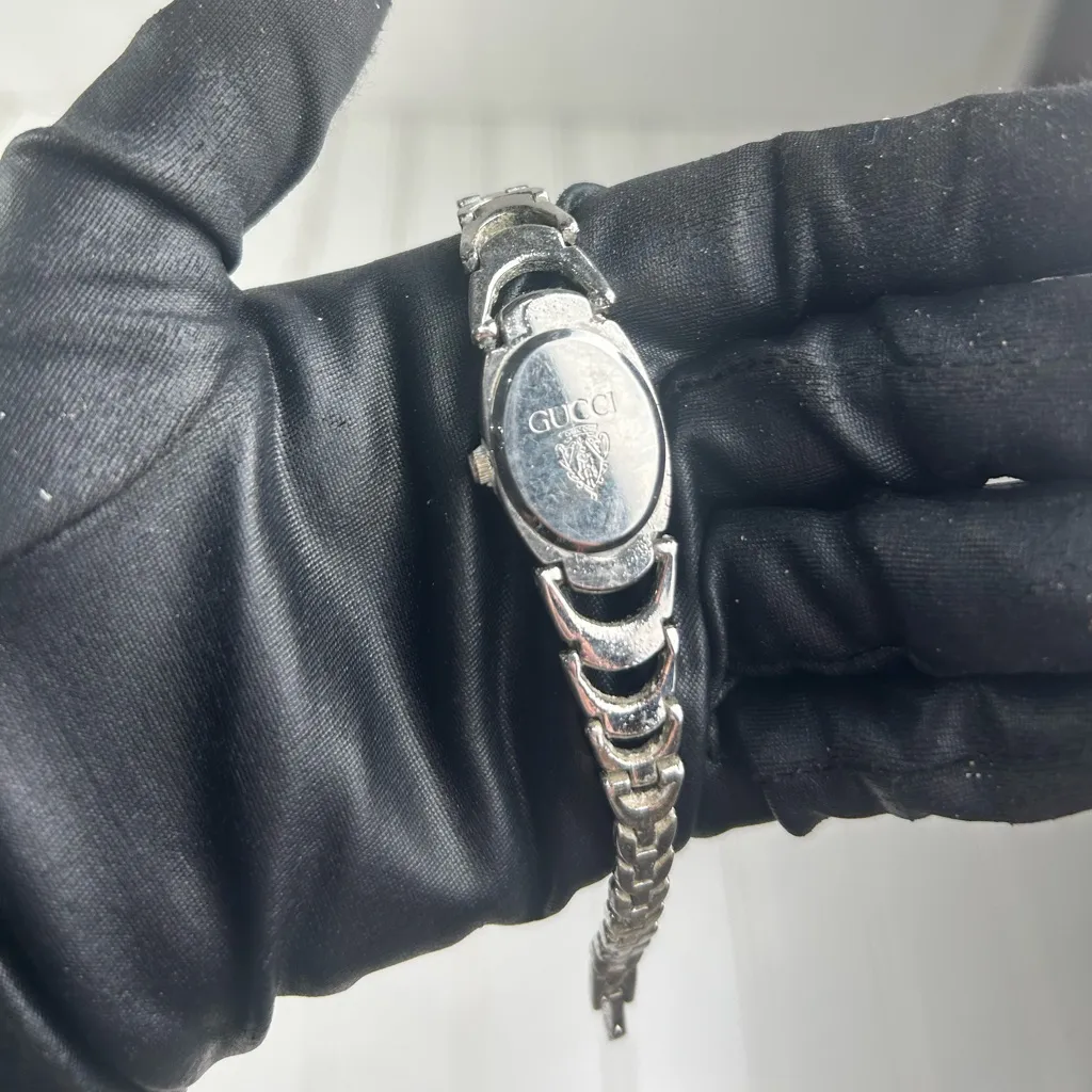 Gucci Women’s Silver Stainless Steel Quartz Watch – Black Oval Dial - Image 4