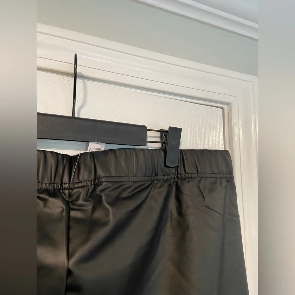 NWT Old Navy Size XXL Black Faux Leather Pull On Stretch Elastic Waist Leggings - Image 7