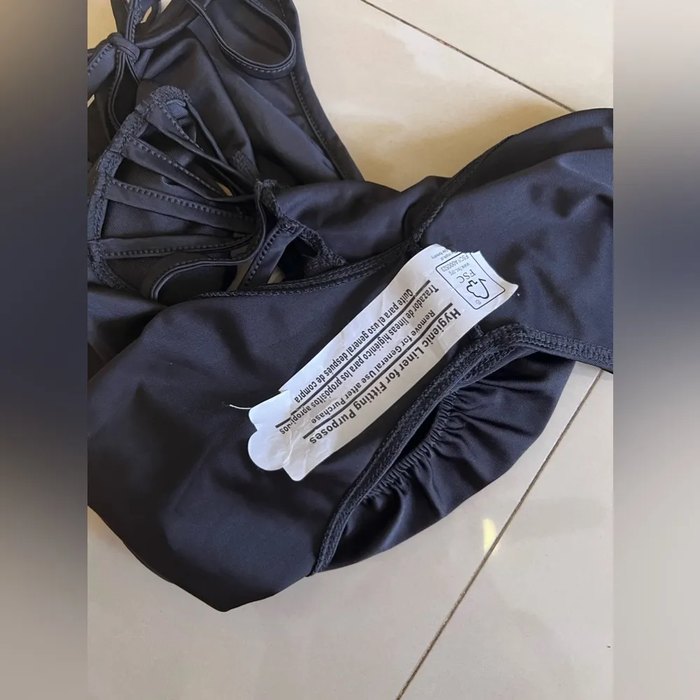 Yoins Yours Inspiration Women’s Solid Black Silky One Piece Bathing Suit Size L - Image 6