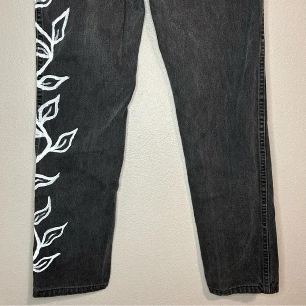 Harley Davidson y2k Vintage hand painted straight leg black jeans size 4 28" - Image 6