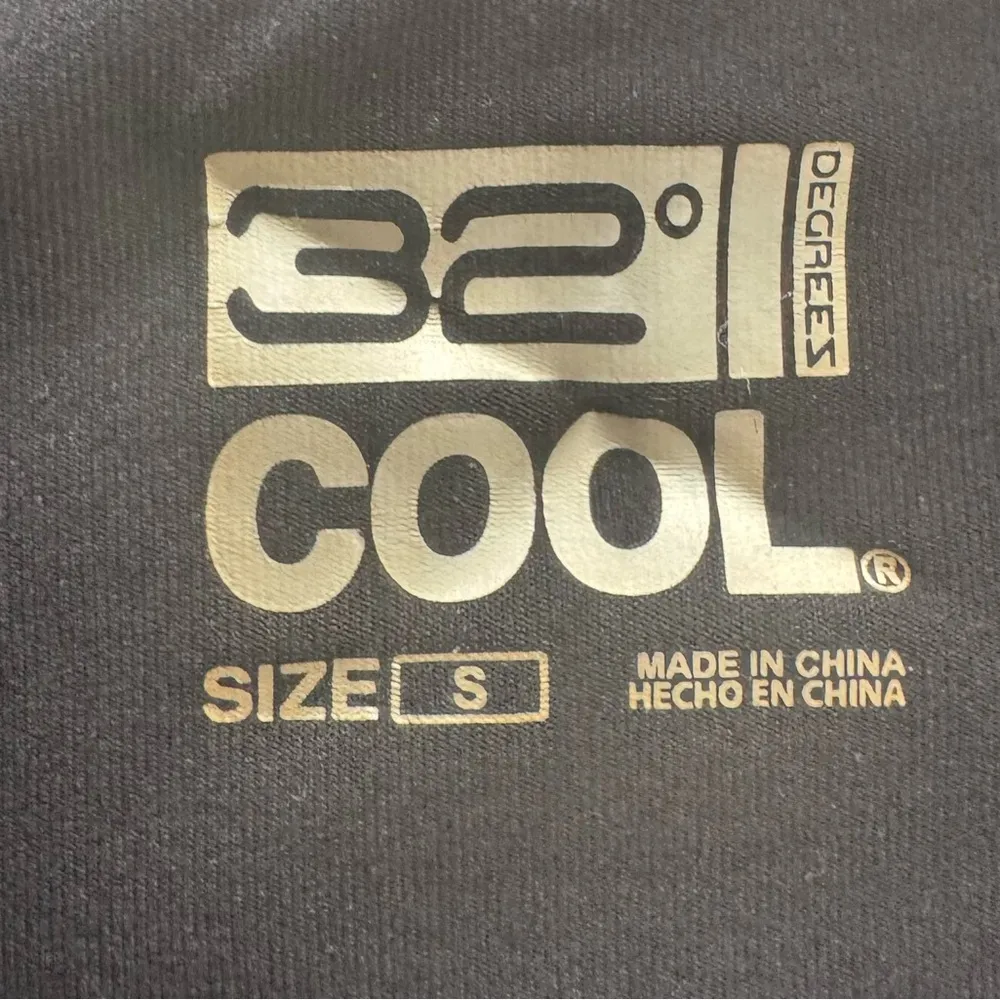 32 Degrees Cool Black Fitted Short Sleeve T-Shirt, size S scoop neck athletic - Image 4