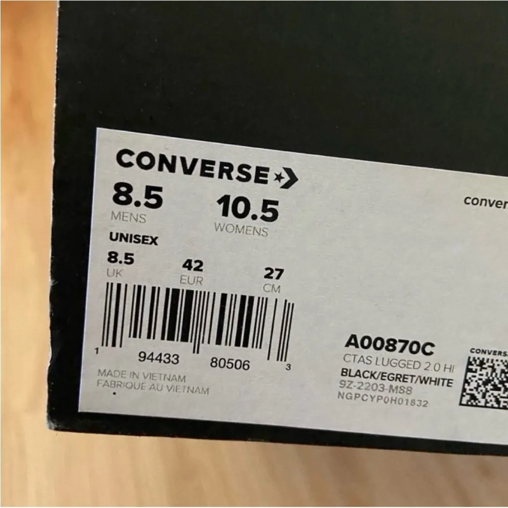 Converse Chuck Taylor All Star Lugged
2.OUNISEX HIGH TOP Women 10.5
US - Image 10