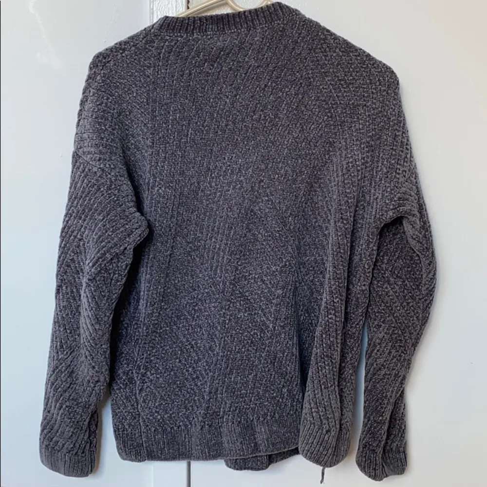 NEW LF Seek the Label Sweater Chenille - Image 3