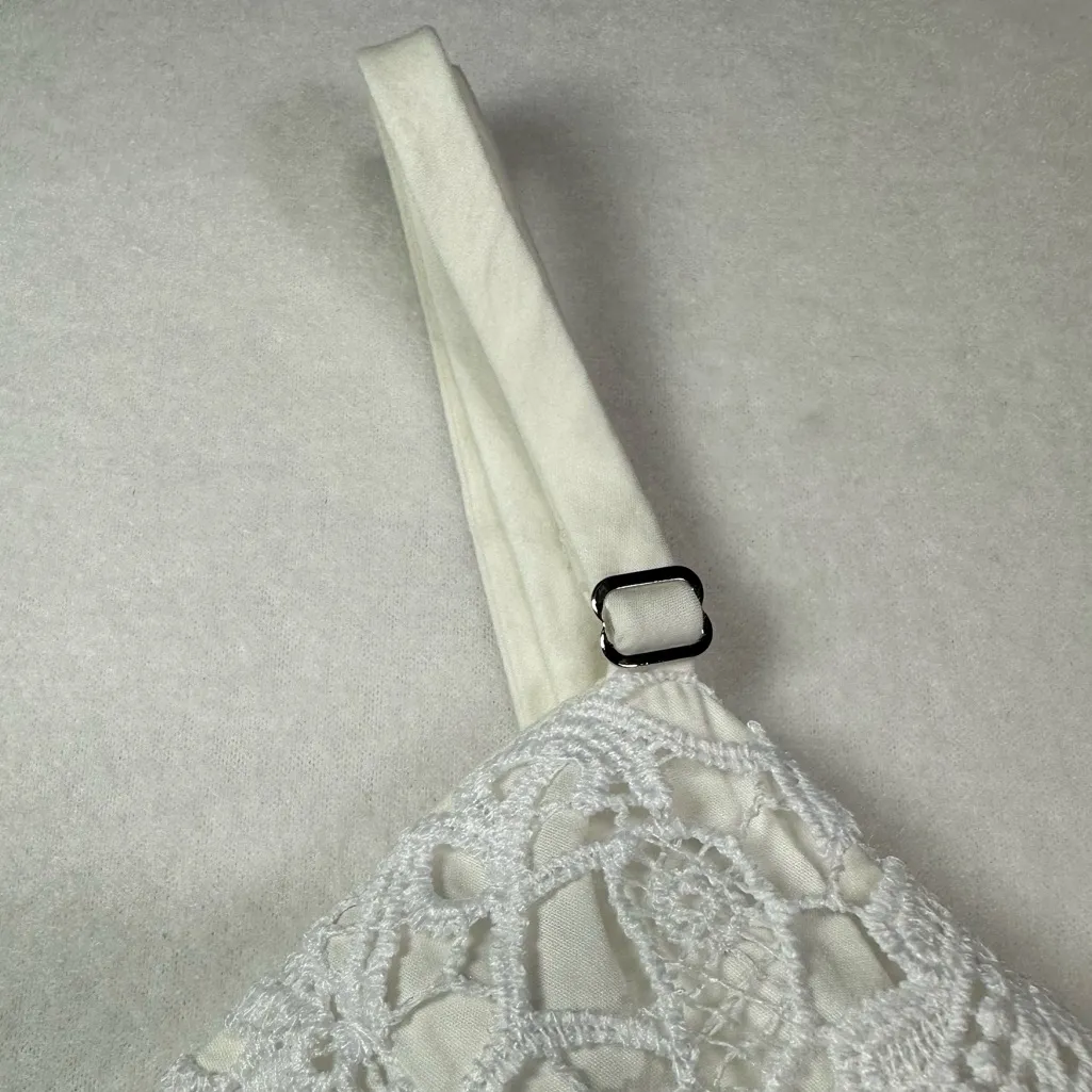 BCBGMAXAZRIA White Lace Crop Top Lined Adjustable Straps Size Large - Image 11