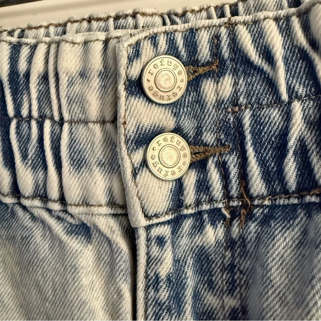 Refuge MOM Acid Wash Blue High-Waisted Women Jeans Large - Image 5