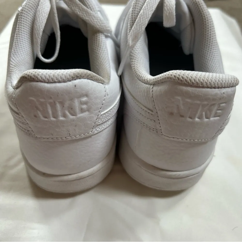 Nike Court Vision Low Triple White CD5434-100
Sz 11-EUC LOOK New - Image 4