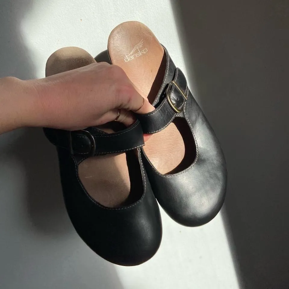 Dansko Martina Mule Black Leather Clogs 🔥 - Image 5