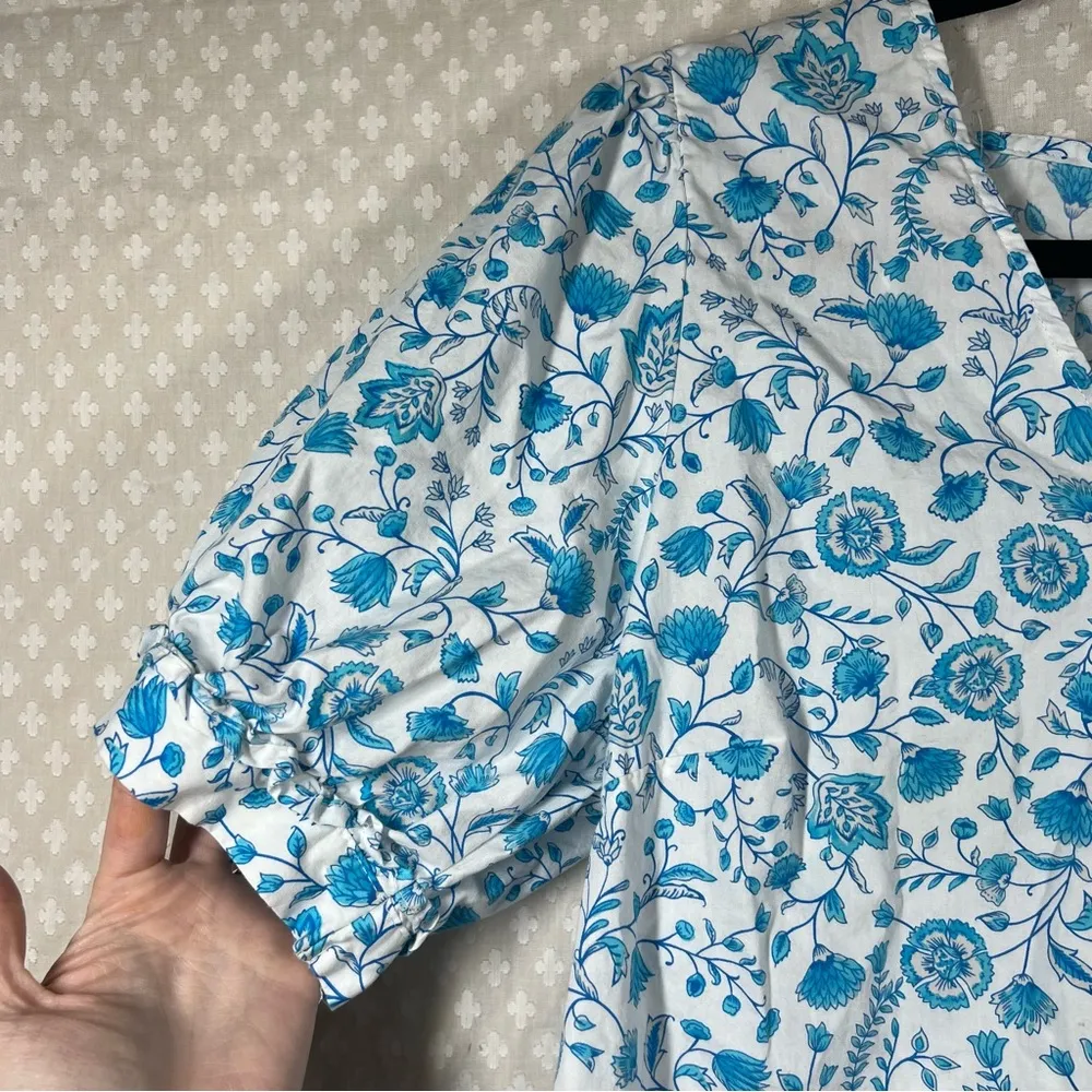 Draper James White Blue Floral Puff Sleeve‎ Peasant Top - Image 4