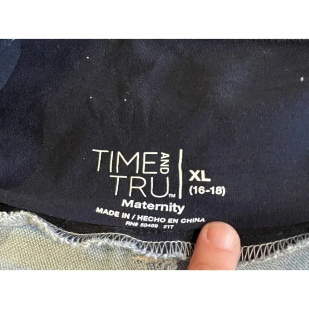 Time & Tru Women's XL Maternity Boyfriend Jeans Distressed Light Wash Preppy NEW - Image 7
