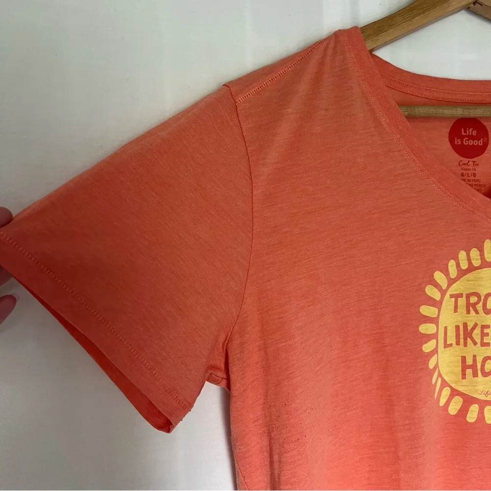 cool tee v neck “tropic like it’s hot” sun coral and yellow tee L - Image 4