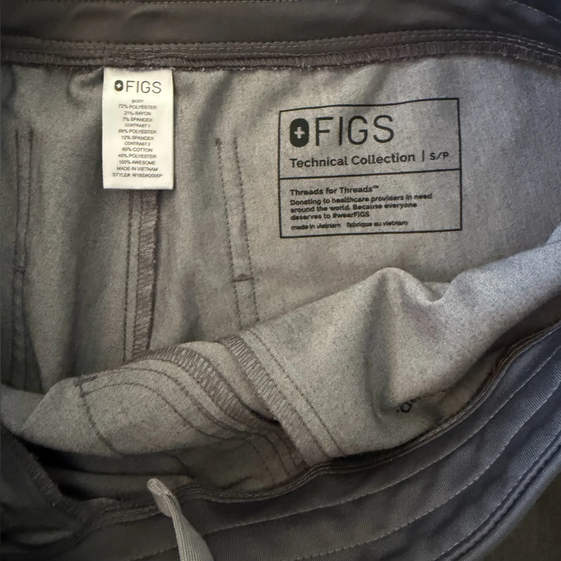 FIGS Zamora Jogger Cargo Scrub Pants SP Heather Charcoal Grey Medical Uniform - Image 3
