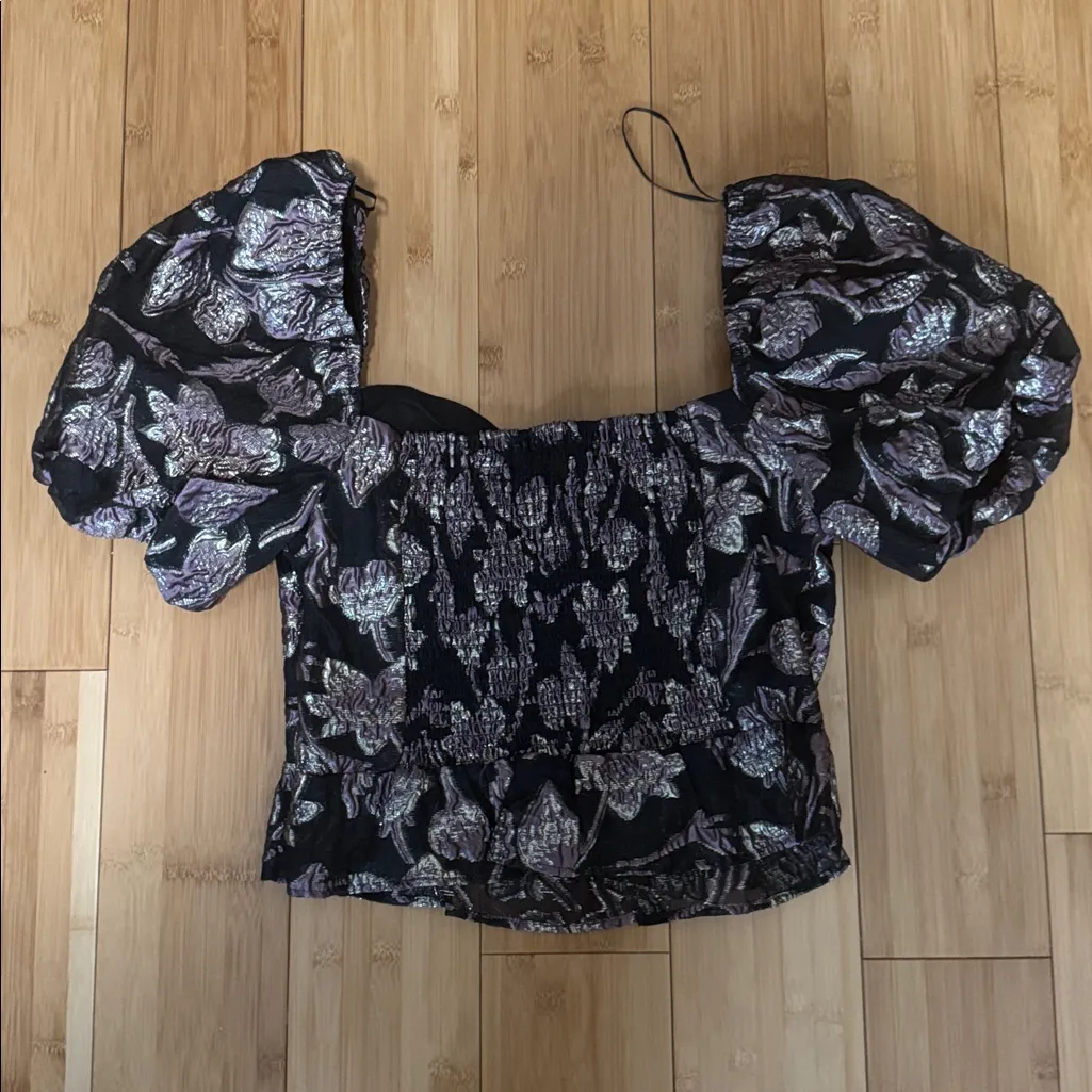 ASTR the Label NWT Sidney Brocade Metallic Floral Puff Sleeve Corset Top - Image 3