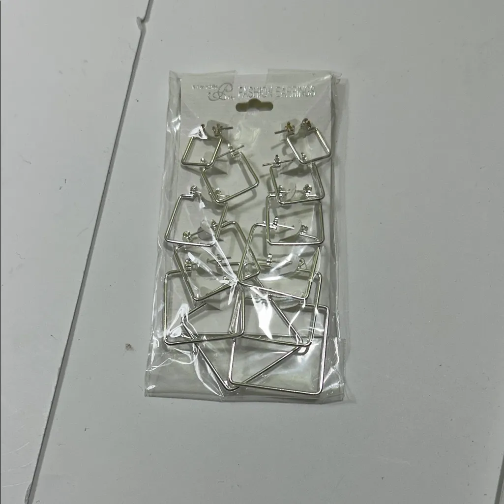 Chic Silver Square Hoop Earrings Set - Image 2