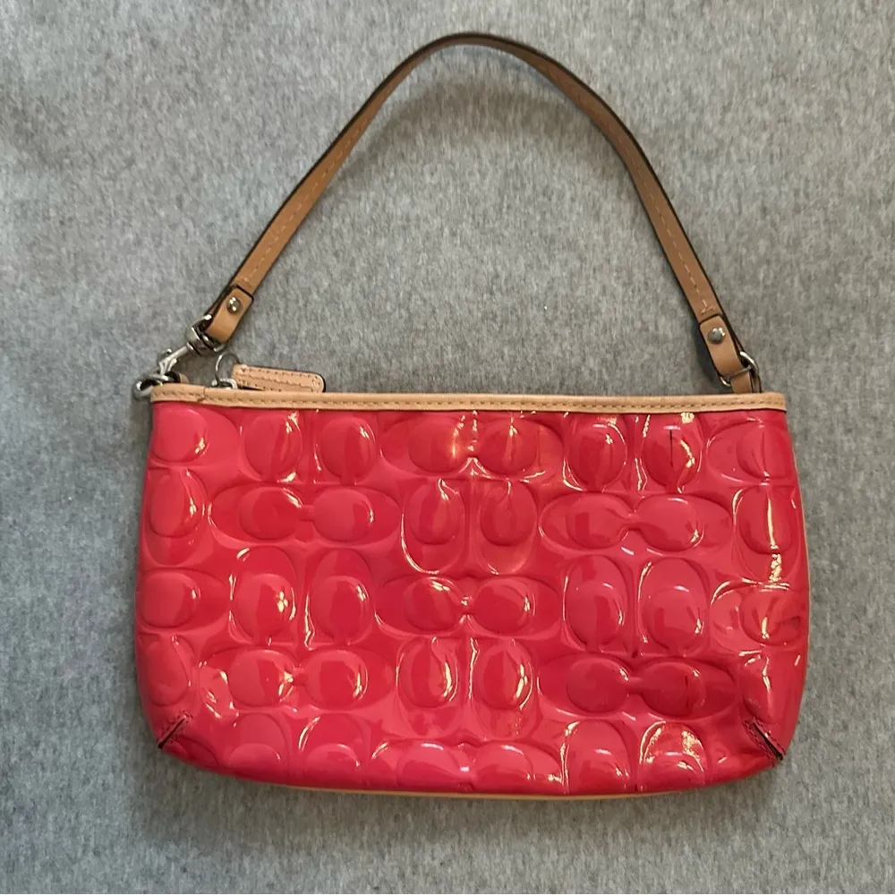 Coach pink patent leather clutch - Image 4