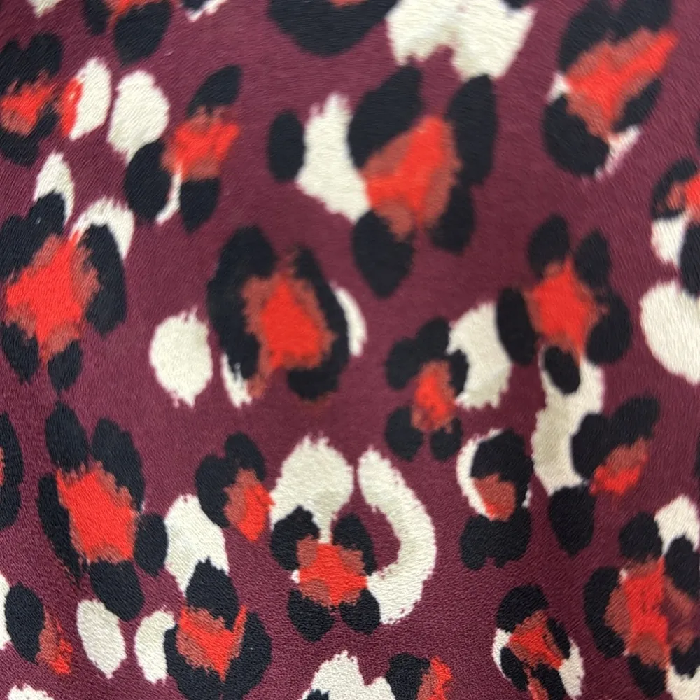 Gibson Purple Red Leopard Print Long Sleeve Button Down Blouse Size Small - Image 7